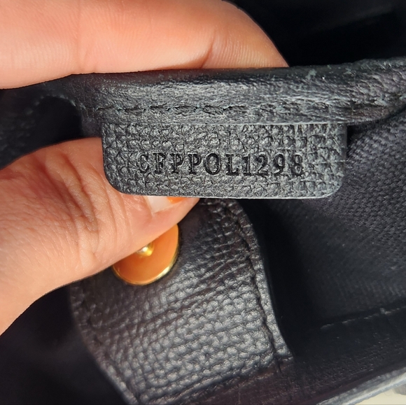 Burberry Baby Banner Black Tote - Picture 11 of 14